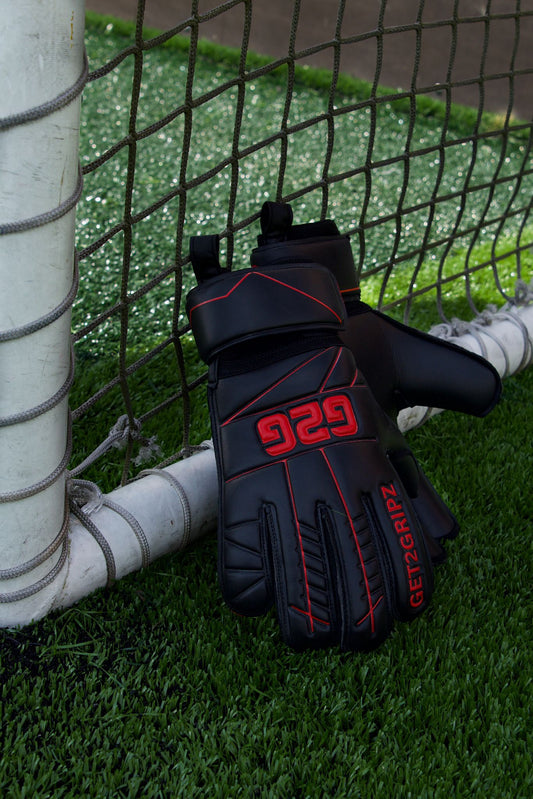 Goalkeeper Gloves - Black/Red (Roll Finger)