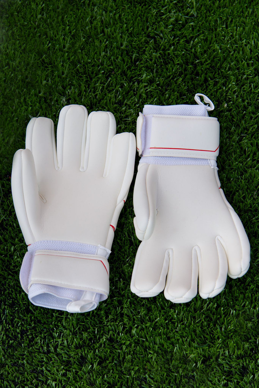 Goalkeeper Gloves - White/Red (Negative Cut)